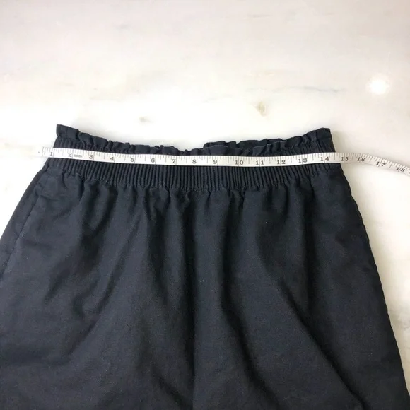 J Crew black linen blend scalloped hem fully lined mini skirt. Size 4 - Picture 8 of 9
